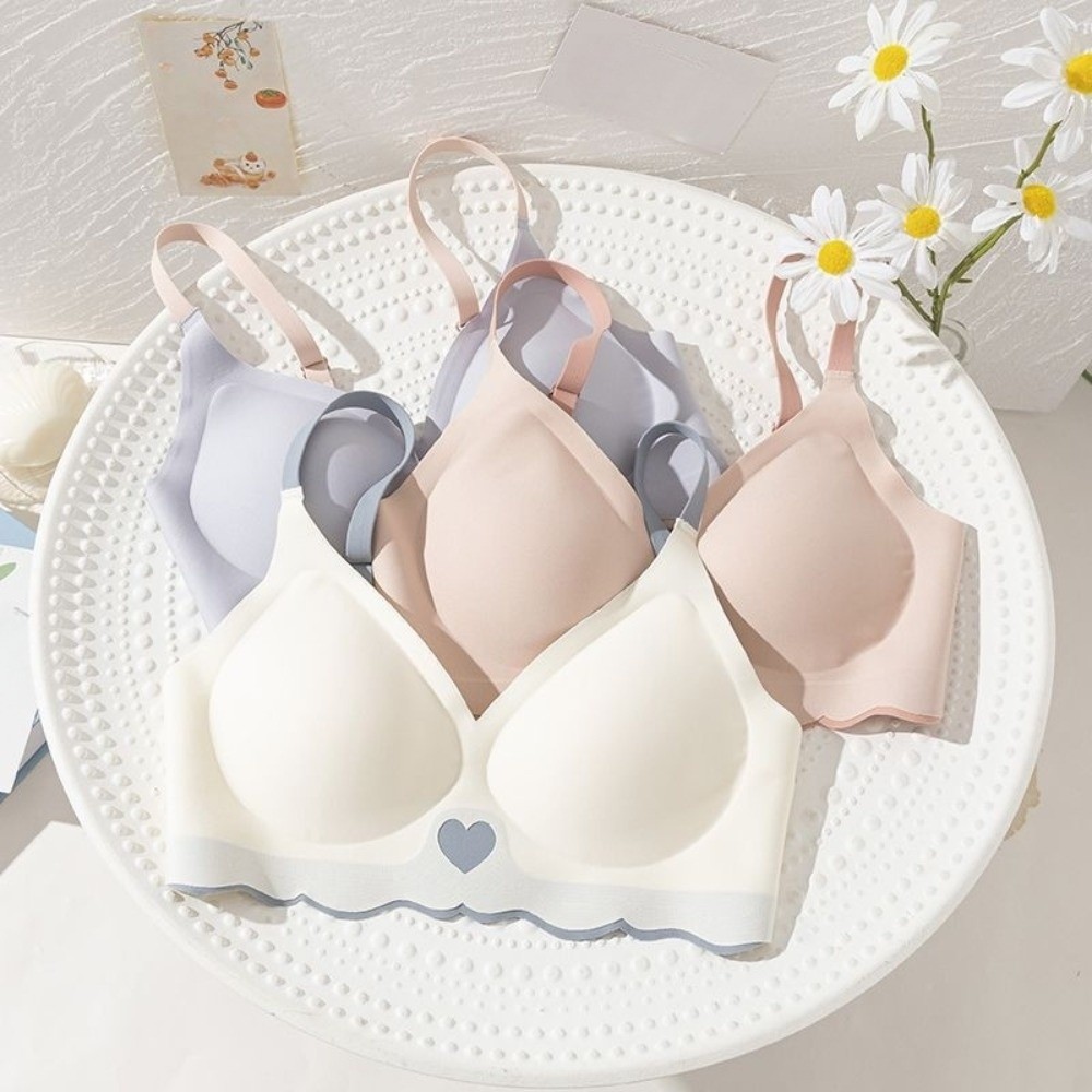ソフトな着け心地で、体にフィットするワイヤレスブラ。衝撃吸収 - Bralette Wireless Soft のレビューと価格