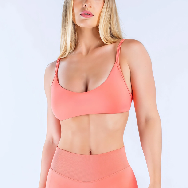 HISTELLO インパクトスクープネックブラ レディース  - Sports Bra High Impact のレビューと価格